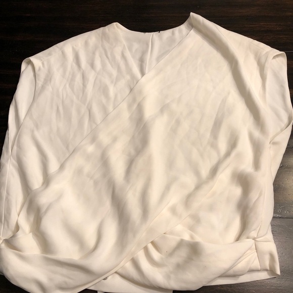 L’Agence LEE SILK CROSSOVER BLOUSE IN IVORY size Large - Picture 2 of 4